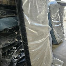 New Plush Twin Mattress