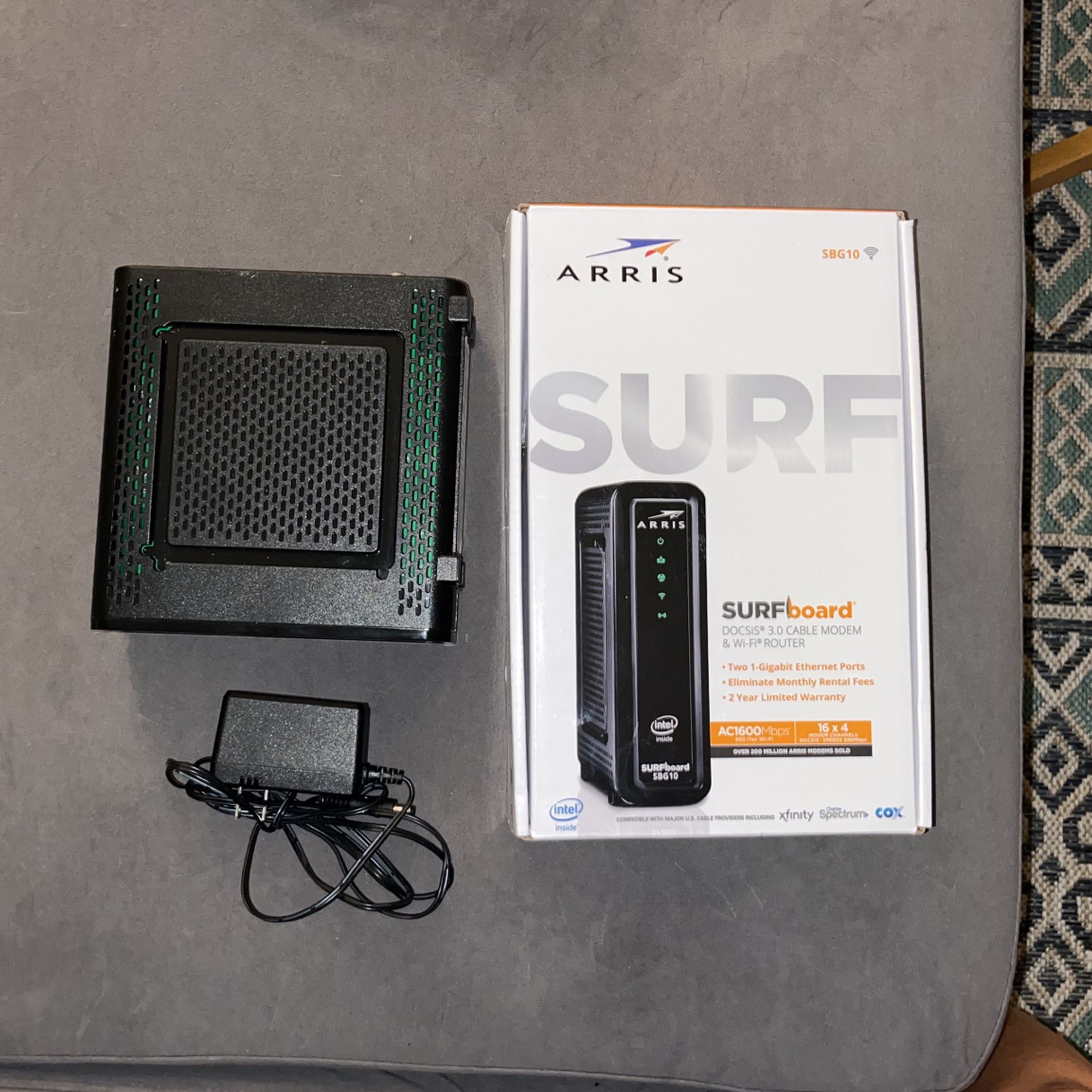 Arris Surfboard Modem And WiFi Router 