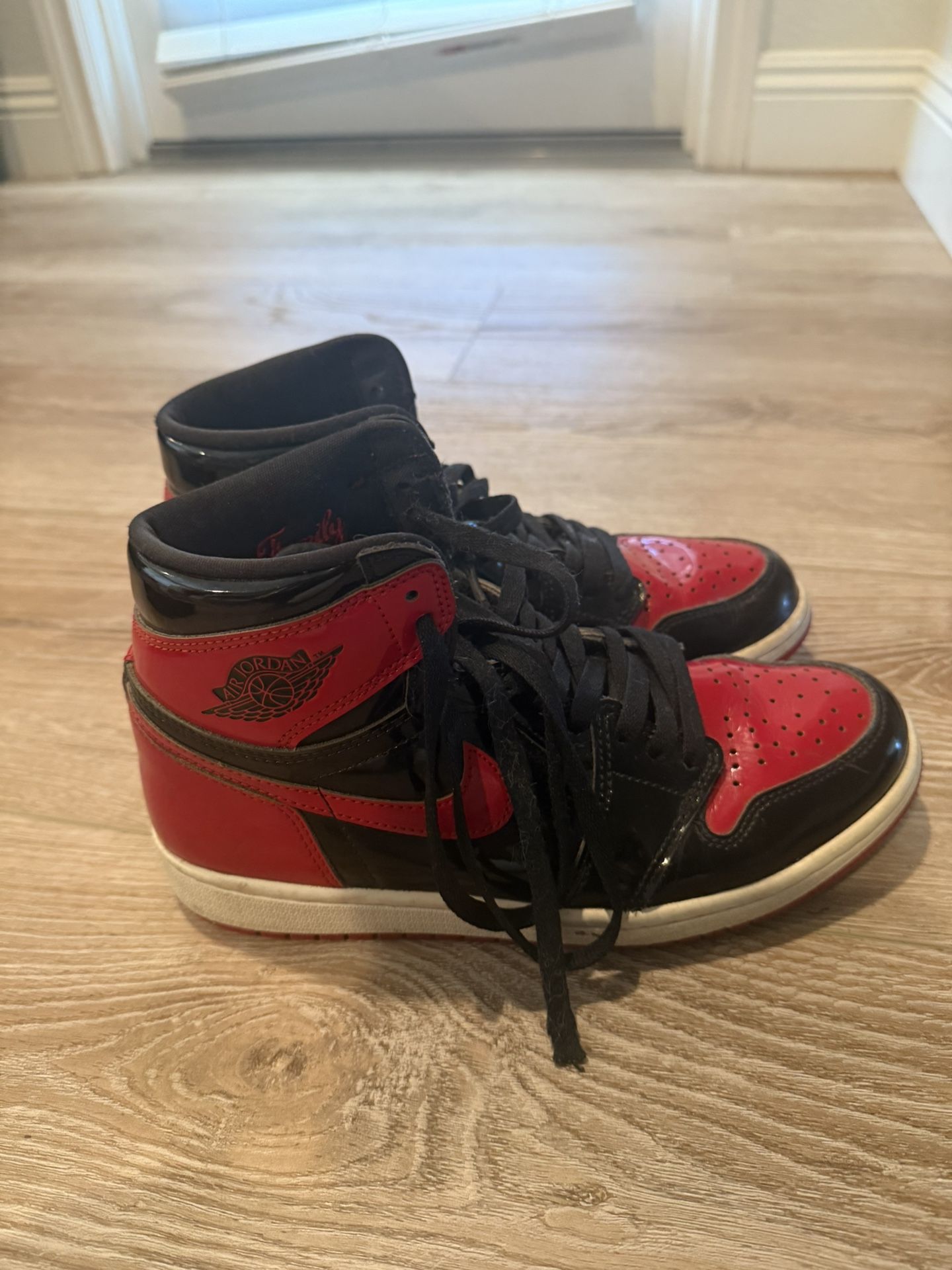 Jordan 1 High Retro OG Patent Bred