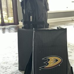 PICNIC TIME NHL Unisex-Adult NHL Adventure Wagon Portable Utility Wagon