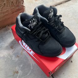 Nike Airflights 89 Size 7 GS
