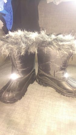 Girls snow boots