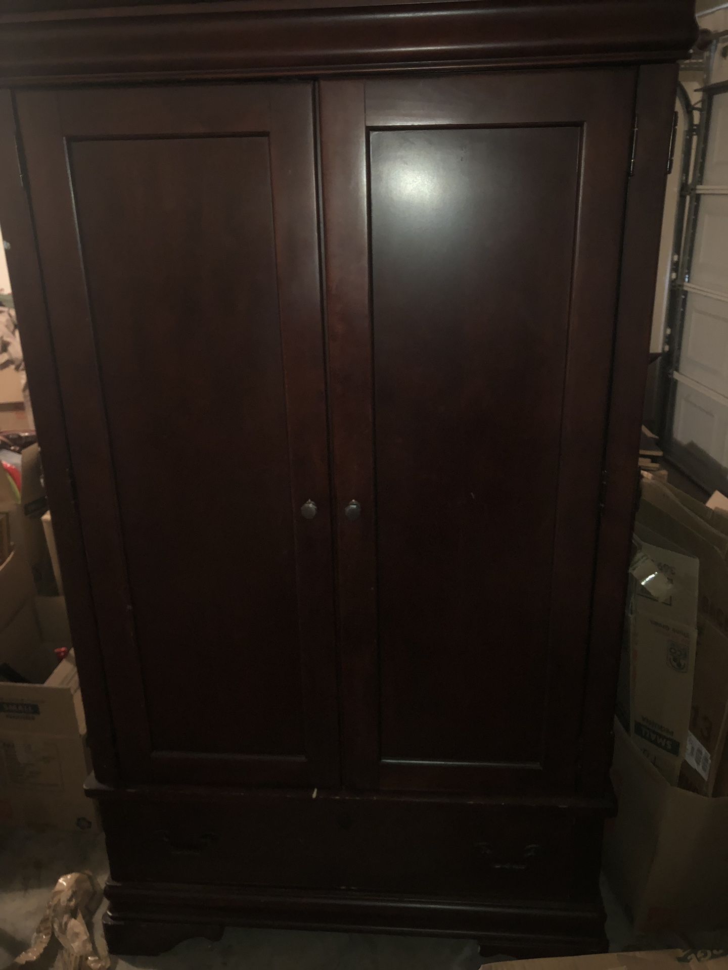 Armoire