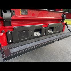 19-23 Sierra Or Silverado Multi Pro Tailgate Kicker Speakers 
