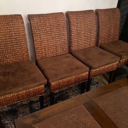 4 Matching Brown Wicker Chairs w/Cushions, Great Condition