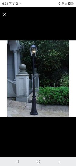 💫Solar LED Outdoor Lamp Post – New in Box (Black)