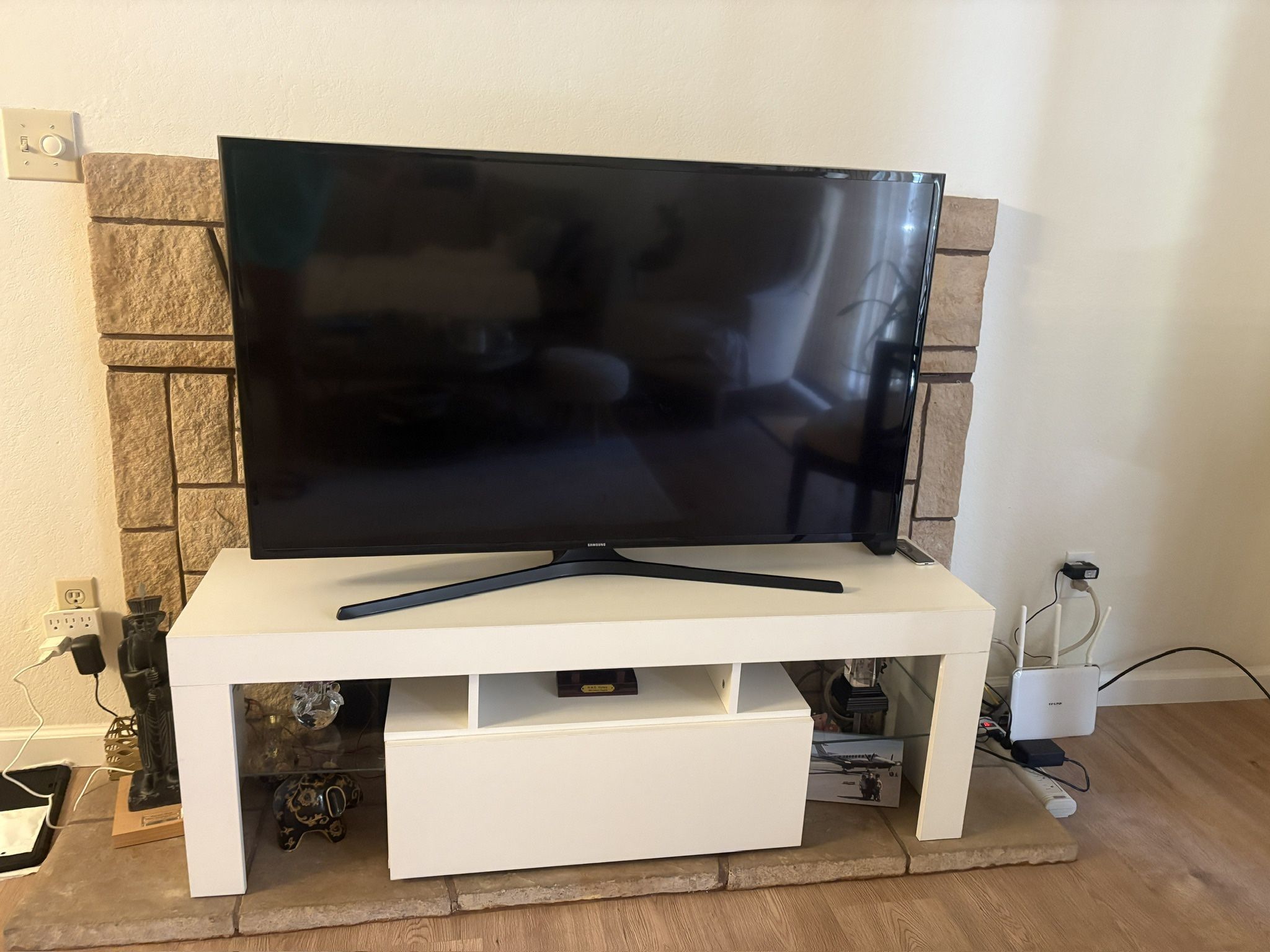 Samsung Flat Screen 48