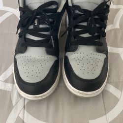 Air Jordan 1 Low Smoke Grey
