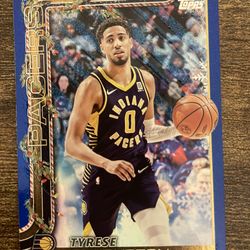 Tyrese Haliburton blue foil card