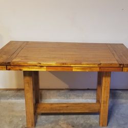 SOLID WOOD TABLE 