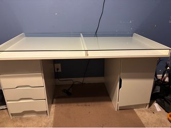 White Glass & Wooden desk