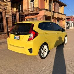 2016 Honda FIT