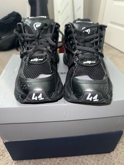 balenciaga runner sneaker