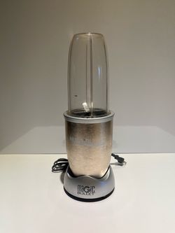 NutriBullet Pro 900-Series High-Speed Personal Blender Champagne Gold