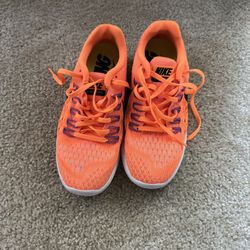 Nike Lunartempo Orange Size 6 