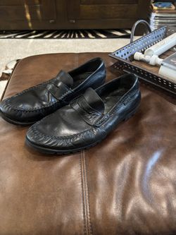 GUCCI Loafers!!! Magnani Dress shoes!!! 4 Pairs Of Shoes All Around Size 9.5 !!!