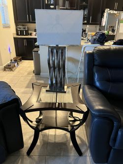 End Table With Lamp