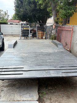 Trailer carrier