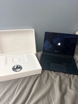 MacBook Air 13 - Inch 16 Gb RAM and 512 Storage