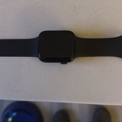 Apple I watch gen 2  44m