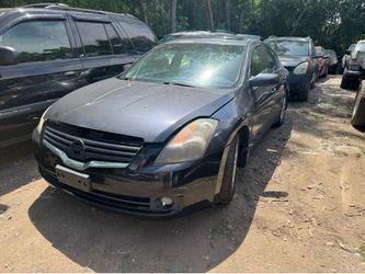 For Parts 2008 Nissan Altima Parting Out