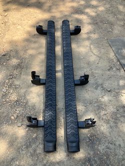 Chevy Tahoe Round Assist Steps