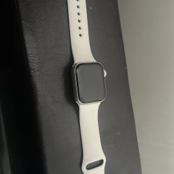 Apple Watch SE 40mm