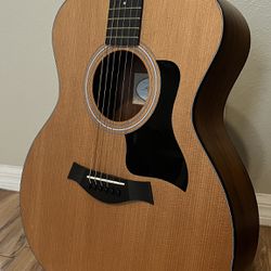 Taylor 114e Acoustic Electric Guitar With Gig Bag