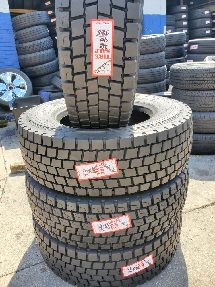 265/70/19.5 Michelin trailer tires (4 set) New