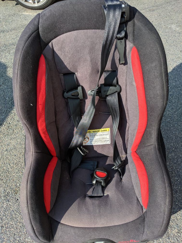 Small EvenFlo Child Safety Car Seat