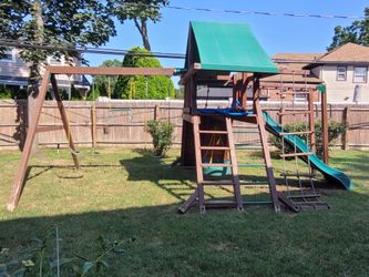Gorilla Rockwood Swing Set