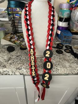  Graduation Leis