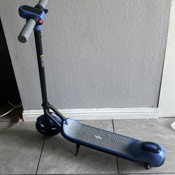 Electric scooter