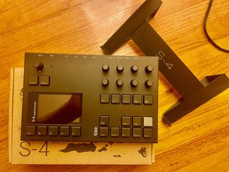 like new, Torso S4 with stand