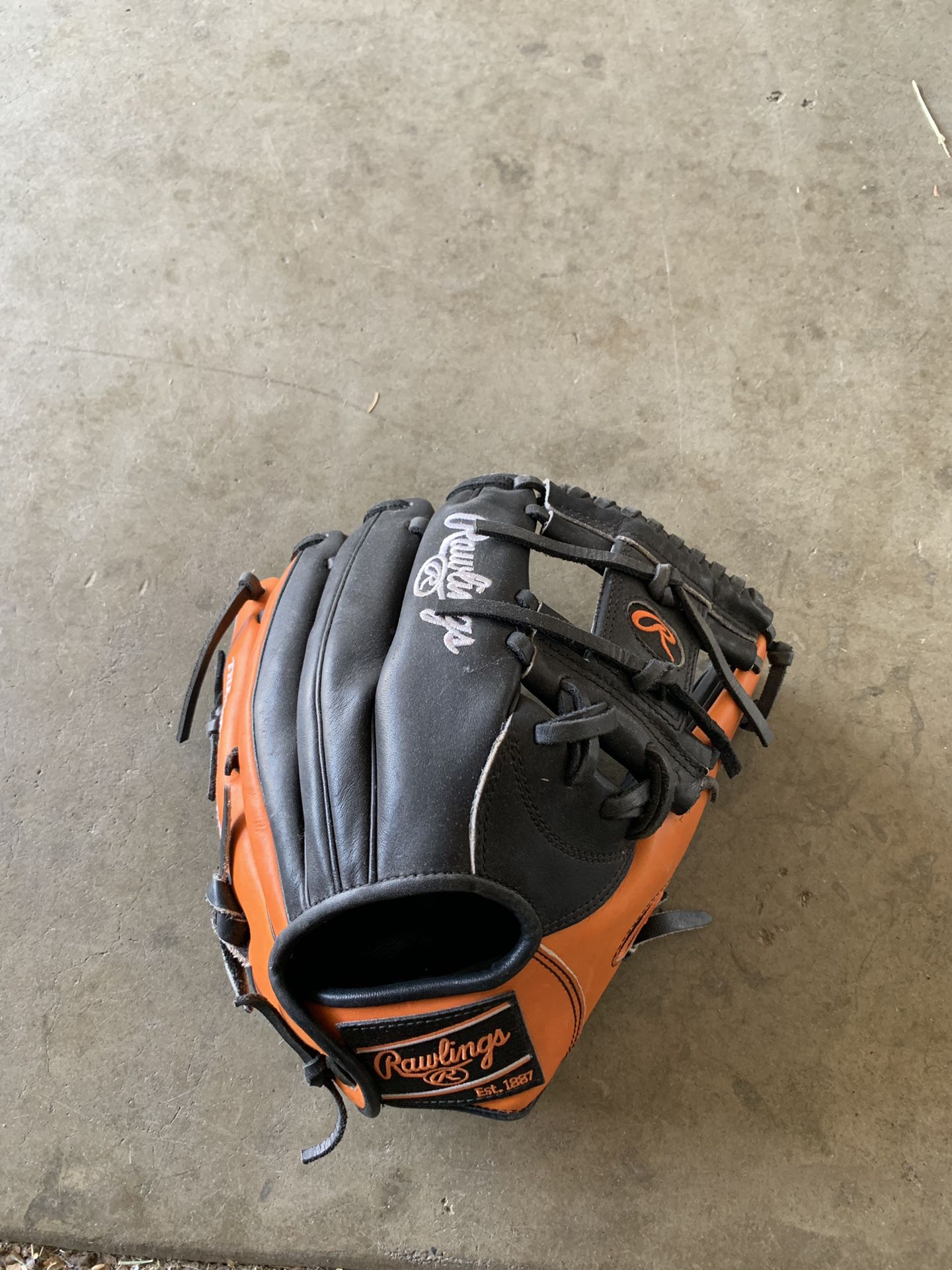 Black and Orange Rawlings Heart of The Hide