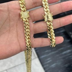 10MM Cuban  Set 14k Gold Plated Doesn't Loses Color 