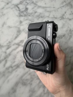 Canon PowerShot G7X Mark II