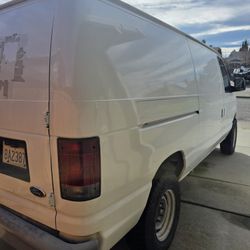 2006 Ford E250