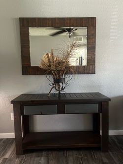 Mirror and enter table set