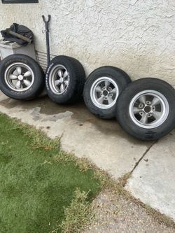 Set of 4 Classic 5-Spoke Mag Wheels with Tires