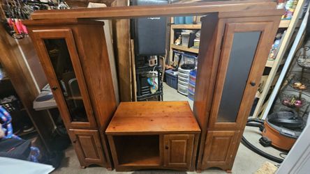 Entertainment /media / TV Stand