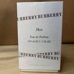 Burberry Her Perfume 