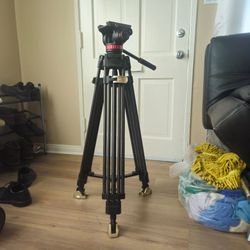 SmallRig Heavy-Duty Carbon Fiber Tripod+Manfrotto 502AH head