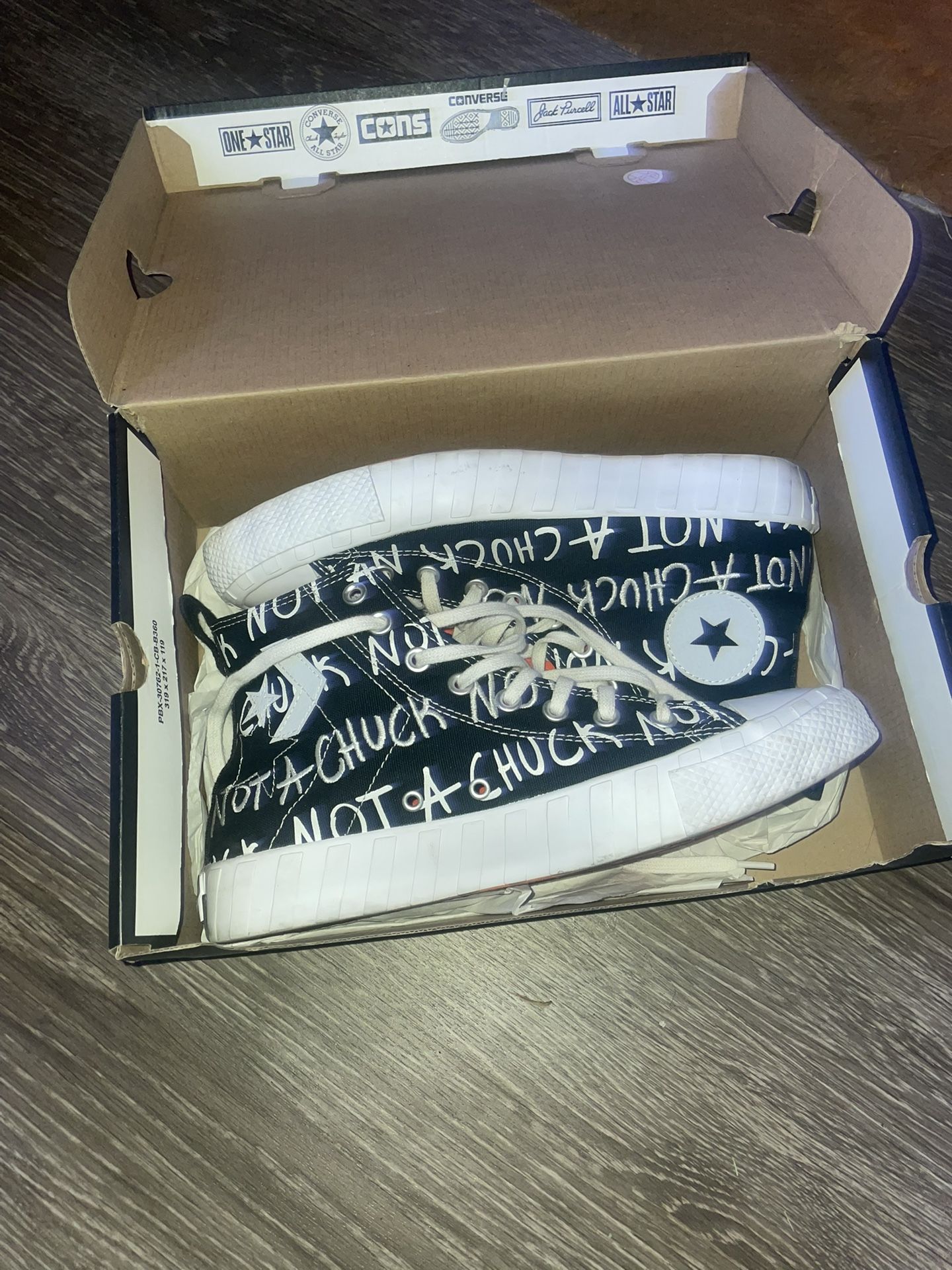 Converse Size 9 Black And White