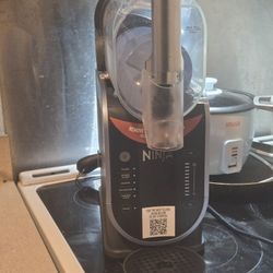Ninja Slushie 88 Oz(like New)