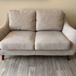 SoHo Loveseat 
