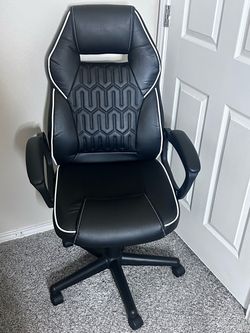 Black & White Gaming Chair – $90 OBO