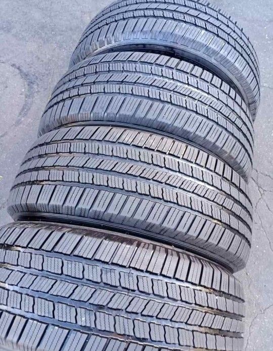 265 70 17 Michelin Tires Con 80% De Vida Las 4tires ✅️📣📣