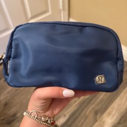 Lululemon belt bag