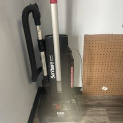 Vacuum Cleaner (Commercial)